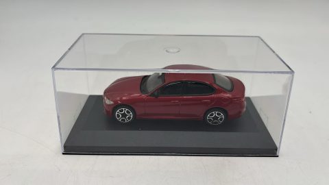 Bburago Alfa Romeo Giulia 1/43 senza scatola