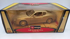 Bburago Maserati 3200 GT 1/18, confezione lievemente usurata, ingiallita nella parte trasparente - foto 6
