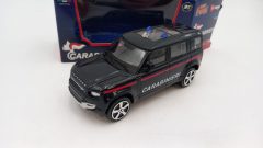 Bburago Land Rover Defender 110 Carabinieri 1/43, confezione rovinata da un lato - scala 1:43