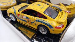 Bburago Porsche GT3 Cup 2002 1/18, scatola leggermente usurata - foto 2