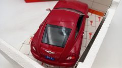 Bburago Chrysler Crossfire 1/18, confezione lievemente usurata - foto 4