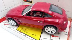 Bburago Chrysler Crossfire 1/18, confezione lievemente usurata - foto 2
