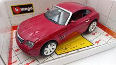 Bburago Chrysler Crossfire 1/18, confezione lievemente usurata - scala 1:18