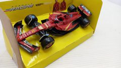 Bburago Ferrari SF-24 Charles Leclerc Imola GP 2024 1/43 - foto 2
