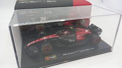 Bburago Alfa Romeo C43 Z. Guanyu 2023 1/43 - scala 1:43