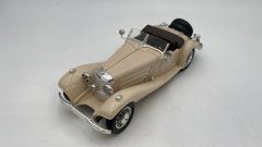 Bburago Mercedes-Benz 500 K Roadster 1936 1/20 senza scatola originale - scala 1:20
