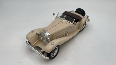 Bburago Mercedes-Benz 500 K Roadster 1936 1/20 senza scatola originale