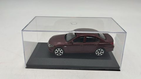 Bburago BMW 545i 1/43 senza scatola