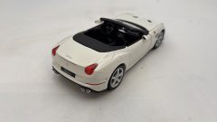 Bburago Ferrari California T 1/24 senza scatola originale - foto 2