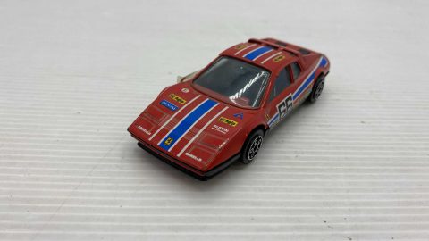Bburago Ferrari 512 BB 1/43, segni di usura del tempo, senza scatola originale, decal rovinate