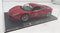Bburago Ferrari 488 GTB 2015 1/24, senza scatola originale - scala 1:24
