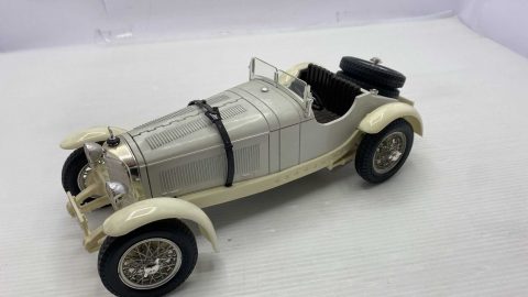Bburago Mercedes Benz SSKL 1931 1/18 senza scatola originale