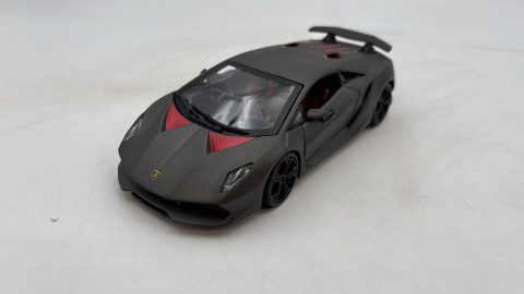 Bburago Lamborghini Sesto Elemento 1/24 senza scatola originale