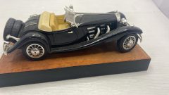 Bburago Mercedes 500K Roadster 1/18 modellino vissuto e con segni di usura e vernice rovinata, senza scatola originale - foto 5