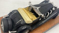 Bburago Mercedes 500K Roadster 1/18 modellino vissuto e con segni di usura e vernice rovinata, senza scatola originale - foto 6