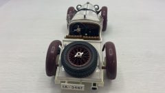 Bburago Mercedes Benz SSK 1/18 modellino vissuto e con segni di usura e vernice rovinata, senza scatola originale - scala 1:?