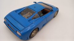 Bburago Bugatti EB110 1/18, evidenti segni del tempo, impolverata, da pulire,  senza scatola originale - foto 2