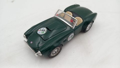 Bburago Cobra 427 1/24, impolverata, da pulire, senza scatola originale