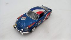 Bburago Alpine A100 1/24, impolverata, da pulire, senza scatola originale - scala 1:24