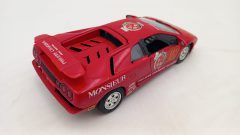 Bburago Lamborghini Diablo 1990 1/24, da pulire, parabrezza segnato, kit montato, senza scatola originale - foto 2