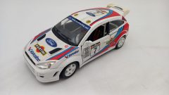 Bburago Ford Focus 1/24, da pulire, parabrezza segnato, senza scatola originale - scala 1:24