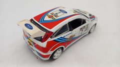 Bburago Ford Focus 1/24, da pulire, parabrezza segnato, senza scatola originale - foto 2