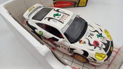 Bburago Porsche GT3 Cup 1/18, confezione lievemente usurata - foto 2