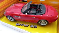 Bburago BMW Z8 1/18, mancante leva del cambio, confezione lievemente usurata - foto 3