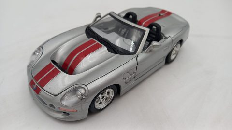 Bburago Shelby Series 1 1/24, senza scatola originale