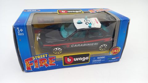 Bburago Alfa Romeo 156 Carabinieri 1/43, confezione lievemente usurata