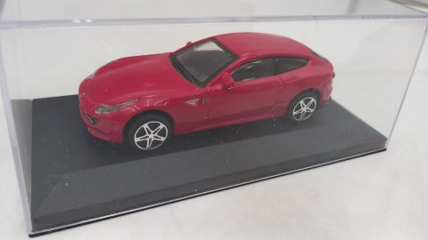 Bburago Ferrari FF 1/43, senza scatola originale