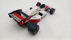 Bburago McLaren MP4/2 Alain Prost 1/24, normali segni del tempo, senza scatola originale - foto 2