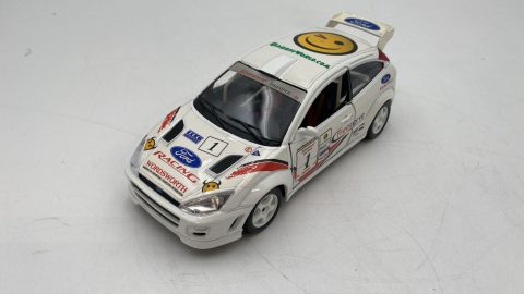Bburago Ford Focus 1/24 senza scatola originale