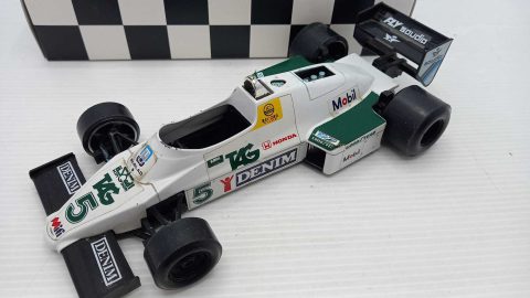 Bburago Williams FW 08 1/24, normali segni del tempo, adesivi che si staccano, senza scatola originale