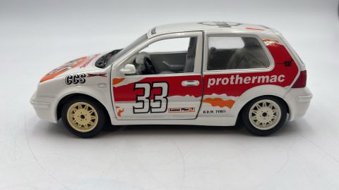 BBurago Volkswagen Golf 1998 1/24 senza scatola originale
