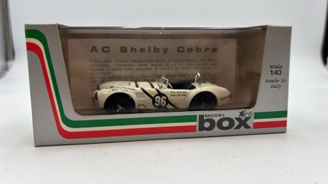 AC Shelby Cobra Laguna Seca 1964 1/43, vernice rovinata