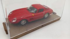 Box Model Ferrari 275 GTB/4 1/43, teca lievemente segnata, senza scatola originale - scala 1:43