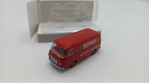 Brekina Fiat 238 Van Filipinetti assistenza Ferrari 1966 1/87