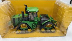 Britains Trattore articolato John Deere 9RX 640 1/32, Scatola Lievemente Usurata - foto 2