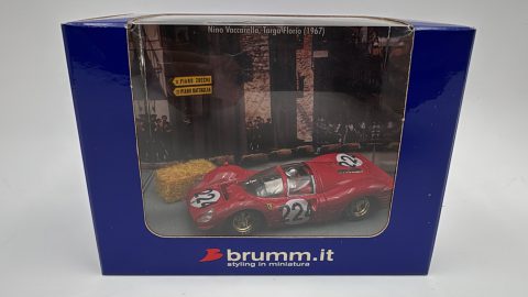 Brumm Ferrari 330 P4 Targa Florio 1967 Nino Vaccarella 1/43, scatola leggermente usurata