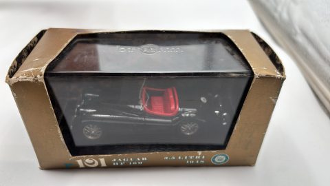 Brumm Jaguar 3,5 Litri 1948 1/43 scatola usurata