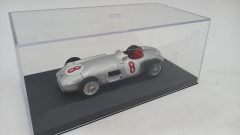 Brumm Mercedes W196 1955 1/43, senza scatola originale, teca lievemente segnata - scala 1:43