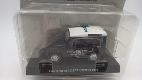 Land Rover Defender 90 Carabinieri 1995 1/43