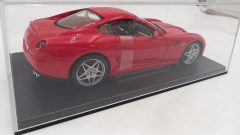 Ferrari 599 GTB Fiorano 2006 1/24, senza scatola originale - foto 2