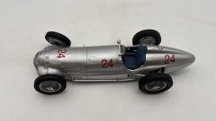 CMC Mercedes Benz W154 1938 1/18 senza scatola originale, ruote anteriori danneggiate - foto 4
