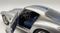 CMC Ferrari 250 GT Berlinetta passo corto SWB Competizione 24h Le Mans 1961 1/18, lievissima fioritura - foto 6