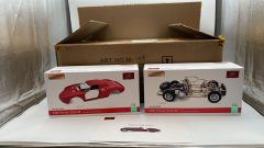 CMC Ferrari 250LM Car body + Rolling Chassis 1963 1/18, con vetrina/teca - scala 1:18