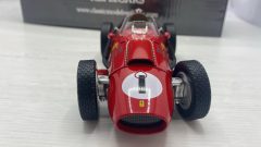 CMR Ferrari Dino 246 F1 1958 1/18 - foto 4