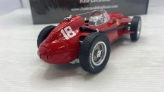 CMR Ferrari Dino 246 F1 P. Hill GP Monza 1958 1/18 - foto 3