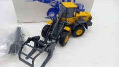 Komatsu wheel loader wa250 PT-5 pala con forche 1/50 - scala 1:50